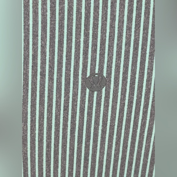 LULULEMON Green & Gray Striped Racerback Tank Top Size 6 - Picture 8 of 8